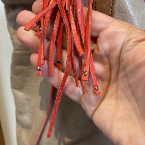 🤍 The Sak Palisades Leather Purse - Picture 3 of 9